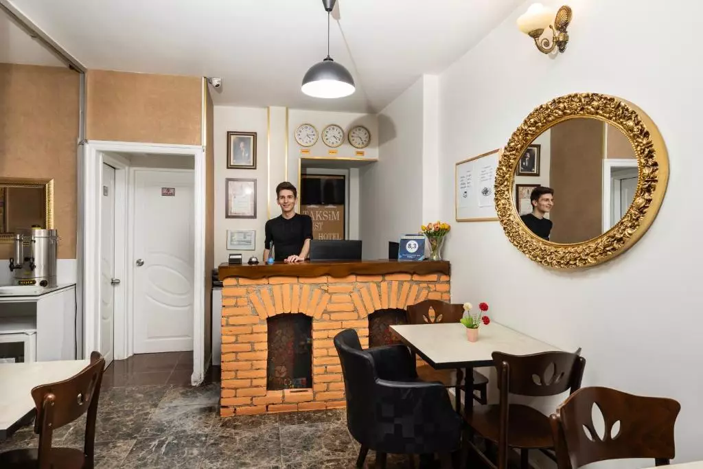 لابی Taksim Trust Hotel